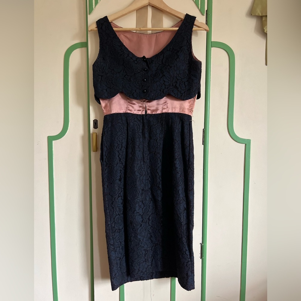 Vinrage Black Rhinestone Lace And Satin Dress / 50s / 60s VLV VTG - Picture 4 of 9